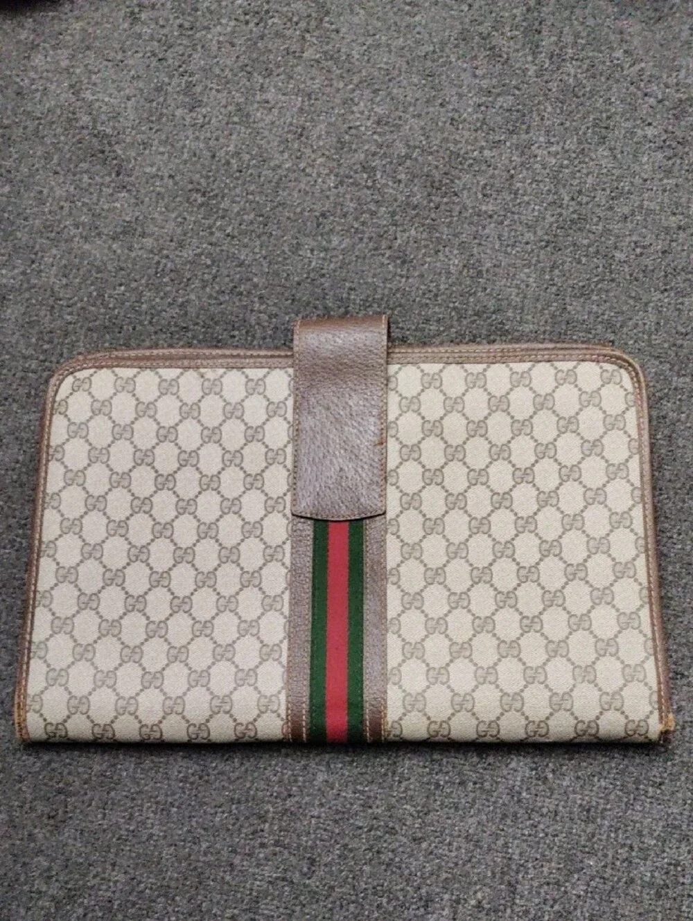 Gucci Beige GG Supreme Canvas Folio with Green and Red Web